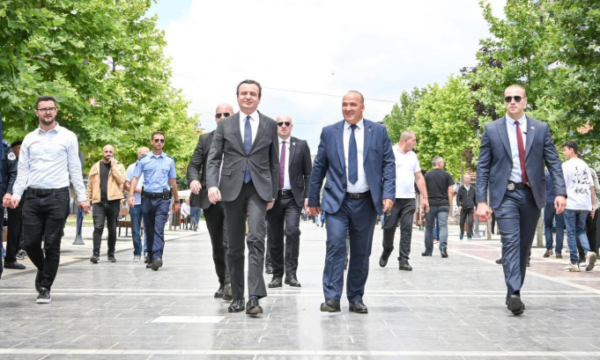 Shpejtim Bulliqi thotë se një koalicion LVV-LDK për Qeveri do të ishte i qëndrueshëm