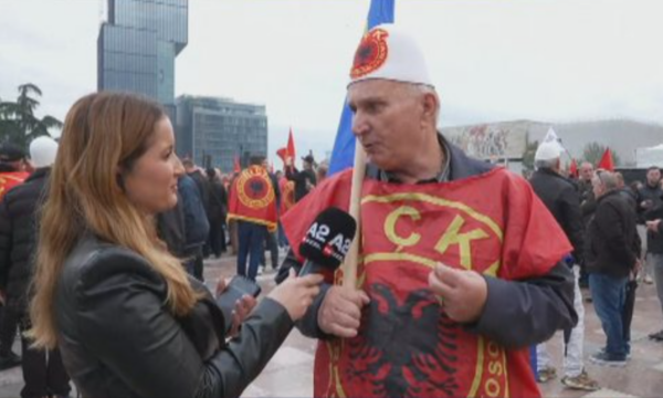 Ish-luftëtari i UÇK-së në Tiranë: Spiunët shqiptarë i çuan ish-komandantët në Hagë
