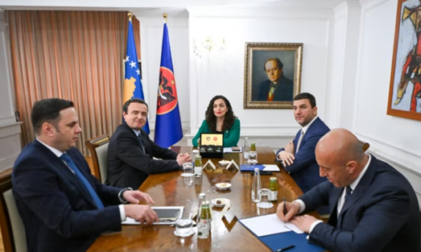 Pas dështimit të Kurtit për të formuar Qeverinë, Osmani i thirrë partitë në takim nesër në ora 12:00