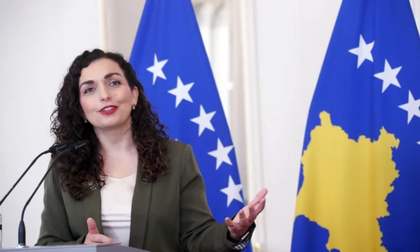 Osmani: S’do të ngutesha të them se s’do të bëhet qeveria, partitë diskutojnë dhe shpeshherë ju e merrni vesh shumë vonë