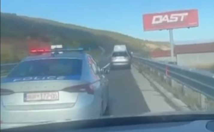 Grabitje e armatosur në Duhël, shoferit të postës ia marrin rreth 10 mijë euro (VIDEO)