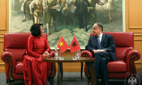 Begaj i kërkon Vietnamit ta njoh pavarësinë e Kosovës