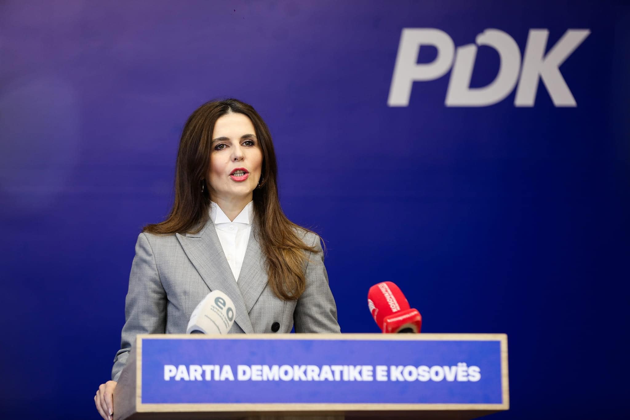 Çitaku: Konjufca paska lëshuar pe në gjithçka, deklaratat e tij sikur ta kishte dorëzuar librezën e VV-së