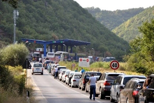 Autoritetet serbe arrestojnë e më pas e lirojnë ish-policin e Kosovës