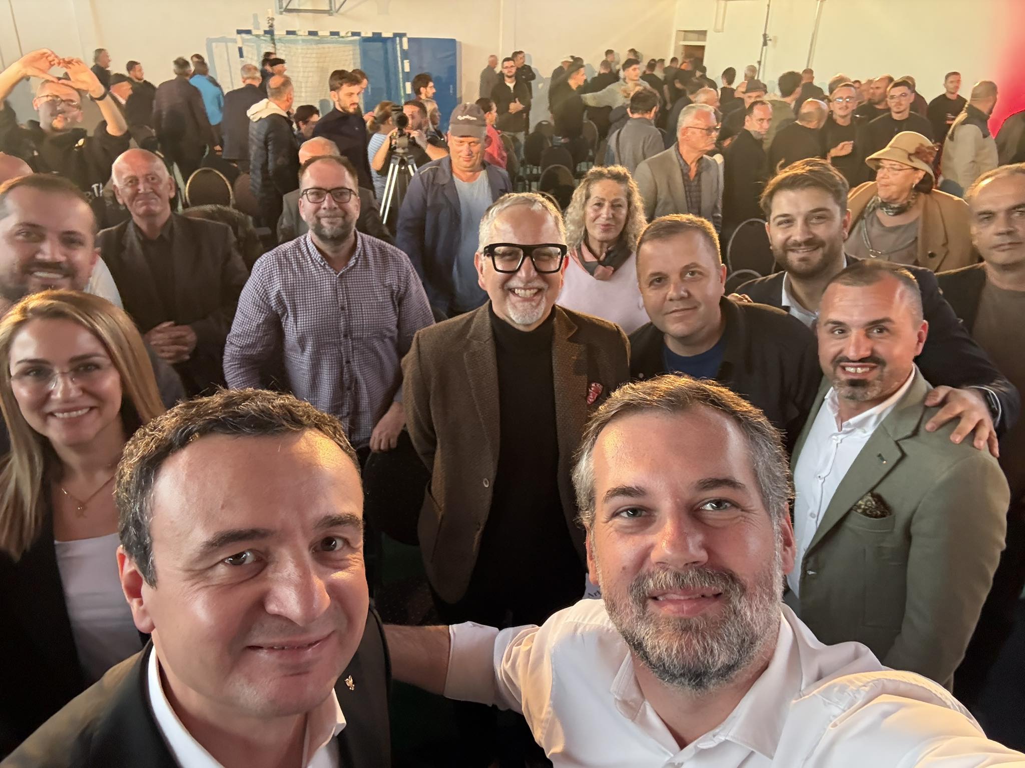Çeku: Nga Hajvalia me dashuri, për Prishtinën tonë