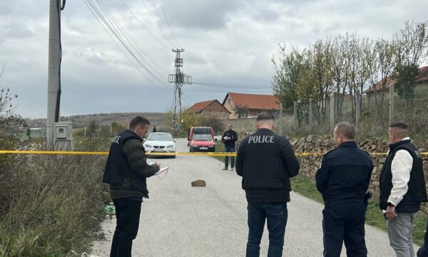 “Kur gruaja ishte duke e përshëndetur nënën…”: Detaje të reja për ngjarjen në Malishevë, Prokuroria kërkon 30 ditë paraburgim