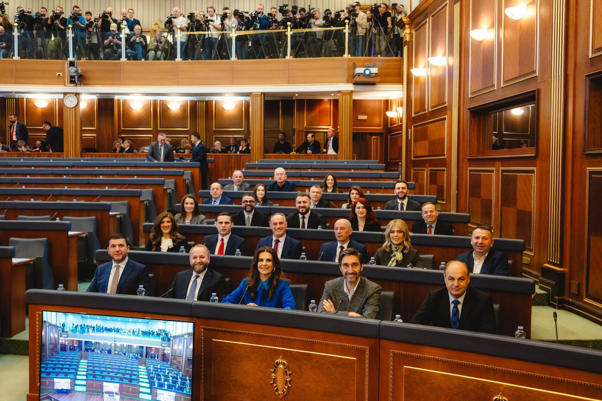 Krasniqi: VV s’kërkoi zgjidhje por përplasje, interesin e vendit e vuri pas atij partiak – Osmani të shpallë zgjedhjet sa më shpejt