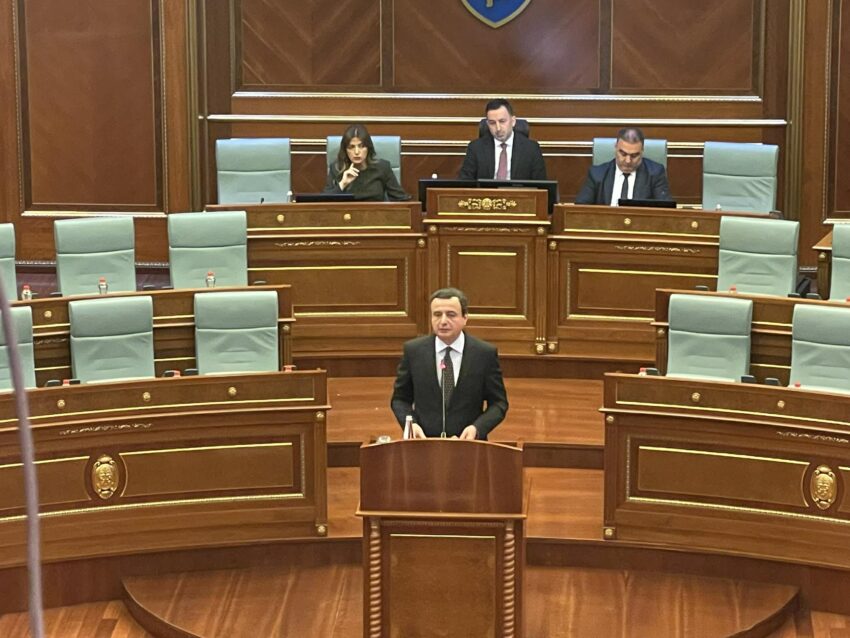 Lutjet e Kurtit për deputetët e opozitës – Për çka iu lut?
