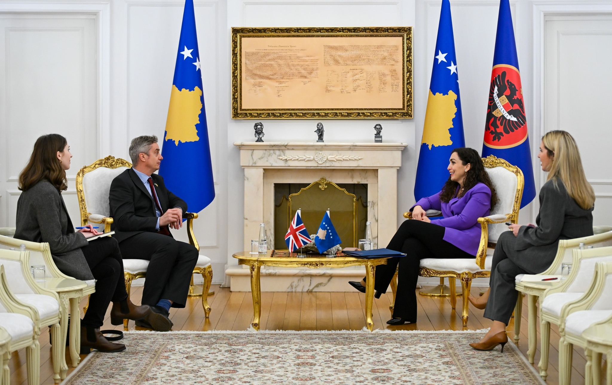 Ambasadori britanik pret që partitë me bashkëpunim t’i formojnë institucionet pas zgjedhjeve: Kosova s’mund të lejojë të humbë kohë më