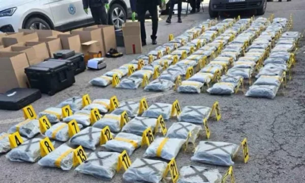 Paraburgim për B.K që iu kapën 120 kilogramë drogë në autobusin pa pasagjerë