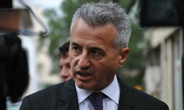 Koci kritikon thirrjen e Osmanit për shmangien e kalimit nëpër Serbi: Shteti nuk ndërtohet mbi frikë