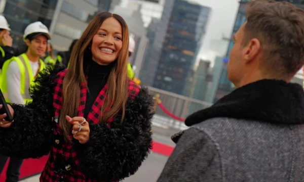 Rita Ora: Prindërit e mi ikën nga Kosova për shkak të përndjekjes ndaj shqiptarëve