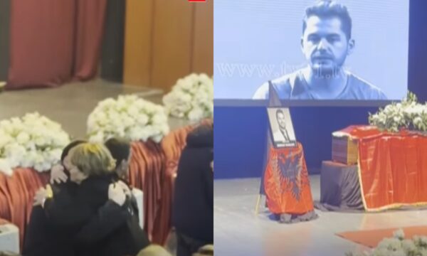 Vdekja e Shpat Kasapit, nëna e këngëtarit ngushëllohet nga vizitorë në Pallatin e Kulturës në Tetovë