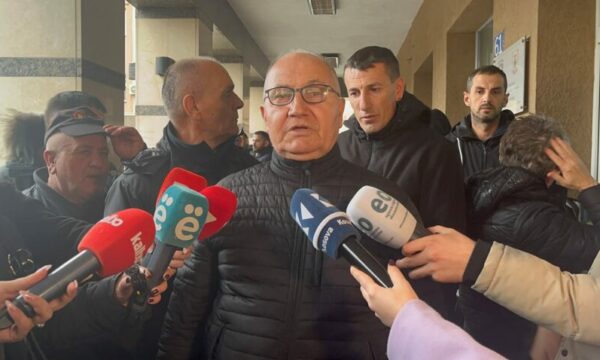 Punëtorët e “Trafiku Urban” shpresat të mbledhja e nesërme e jashtëzakonshme e Kuvendit të Prishtinës