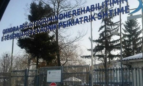 Largohet një pacient nga Enti Special në Shtime, nuk dihet ende vendndodhja e tij