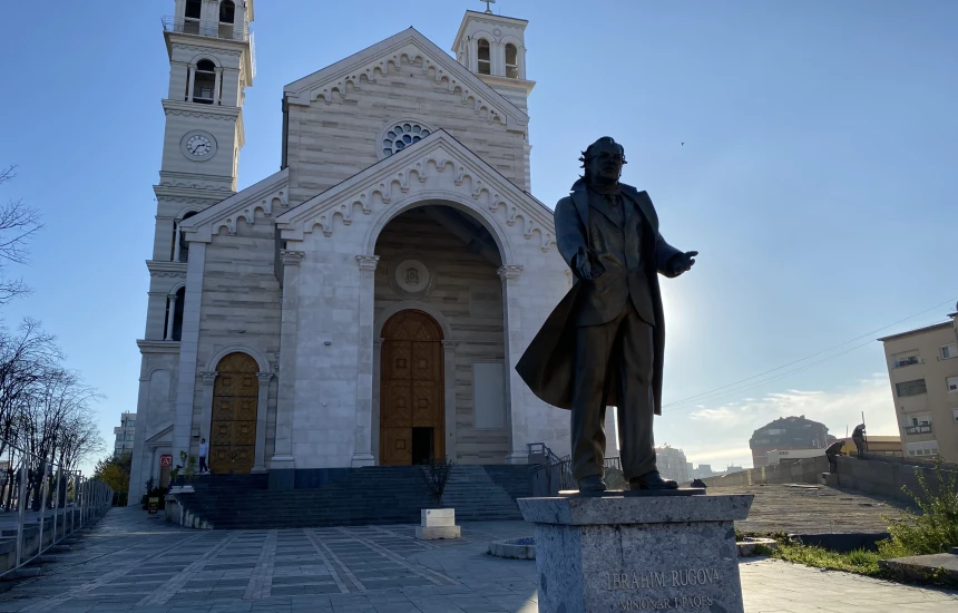 Zhvendosja dhe rivendosja e shtatores së Ibrahim Rugovës – 18 mijë euro