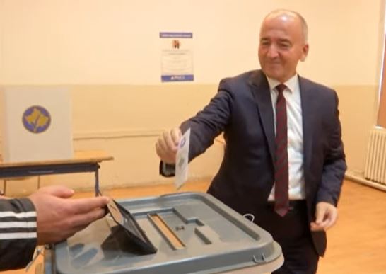 Voton Gazmend Muhaxheri: Qytetarët masivisht të dalin e të votojnë