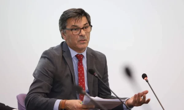 Kryeziu kritikon gjuhën fyese ndaj kundërshtarëve politikë: Duhet të jetë arsye e mjaftueshme për ndëshkim qytetar dhe politik