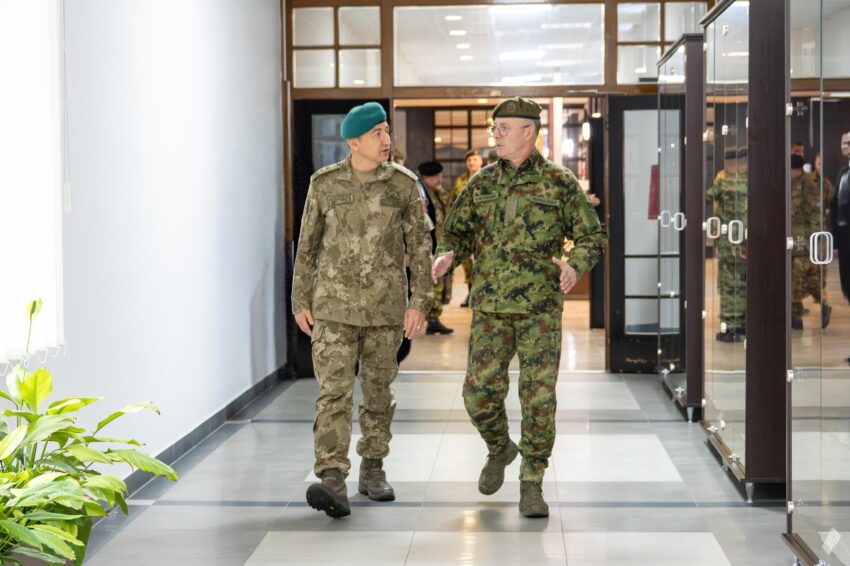 Gjeneral Ulutaş takon Gjeneral Mojsilović