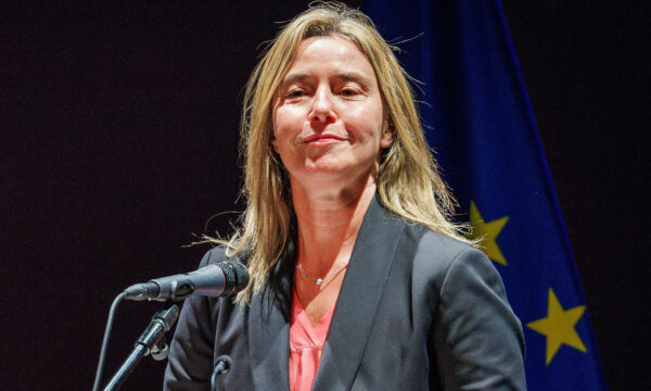 Politico: Mogherini në qelitë e paraburgimit, masa e arrestit pas 48 orëve