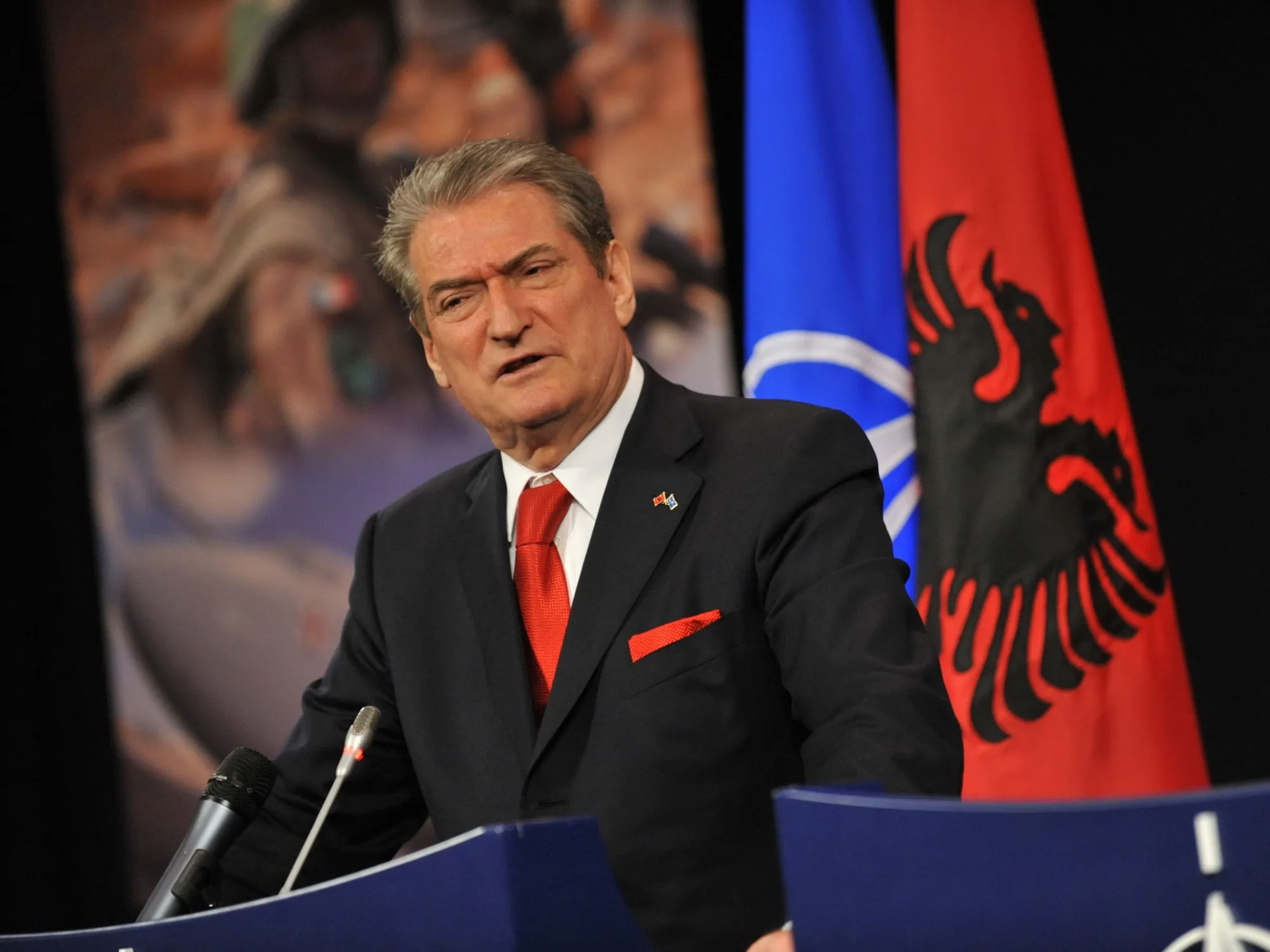 Berisha paralajmëron protesta masive më 22 dhjetor: Pa qeveri teknike s’ka zgjedhje të lira