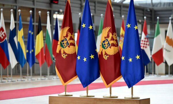 Sinjalet që tregojnë se Mali i Zi është afër anëtarësimit në BE