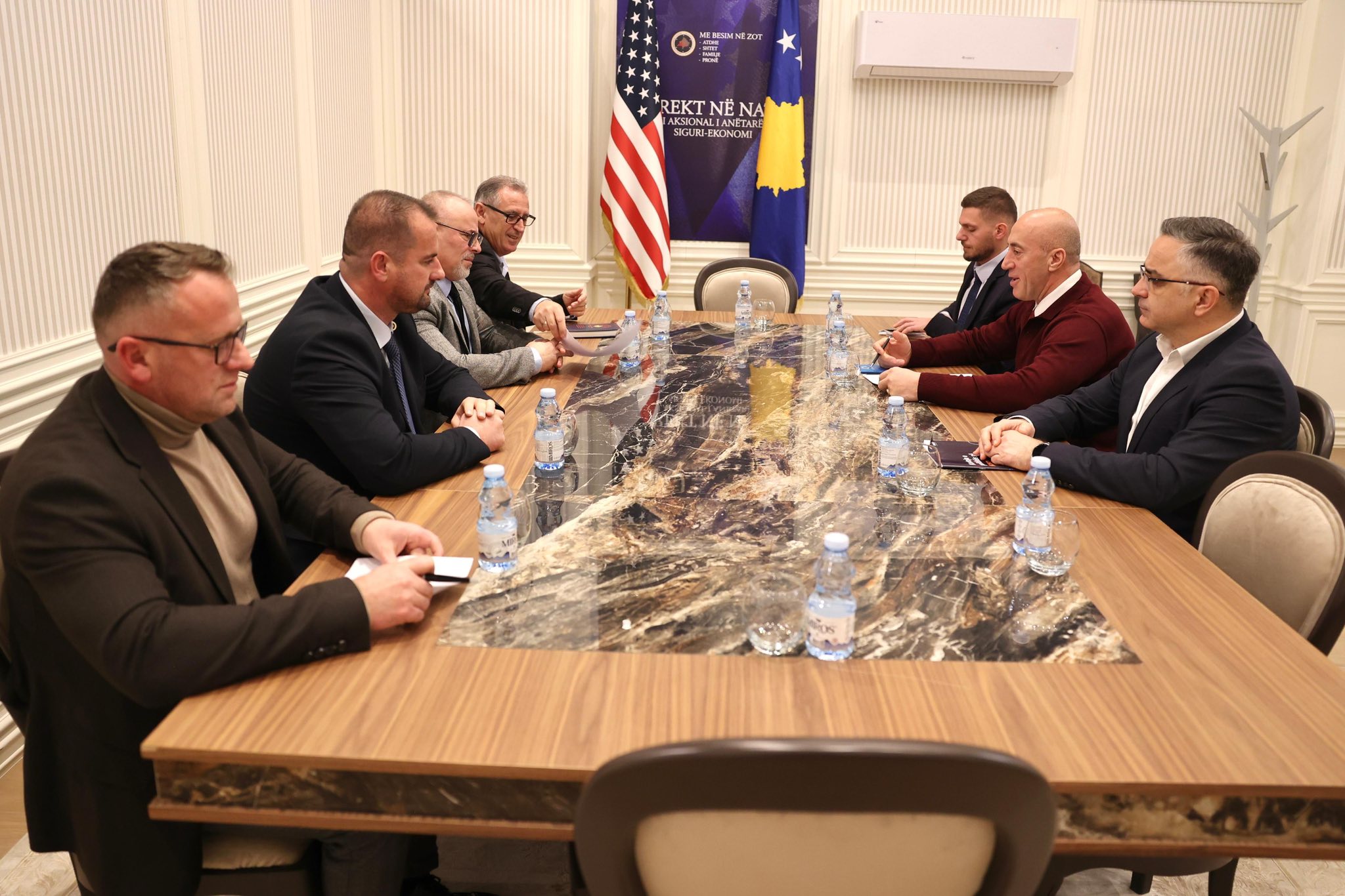 Haradinaj pret në takim Sindikatën e Pavarur të Administratës: Pa administratë të fortë nuk ka as shtet të fortë