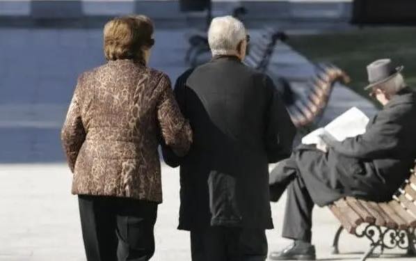 Supremja shpall të paligjshme nenet që obligojnë pensionistët të lajmërohen në Departamentin e Pensioneve