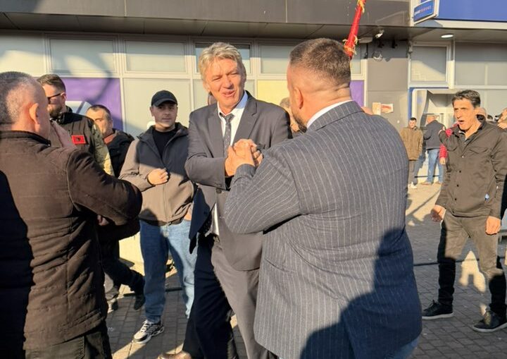 Kryeziu falënderon Zijadin Selën për mbështetjen në Maqedoni të Veriut