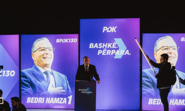 Bedri Hamza pasi iu ndal rryma në tubim në Klinë: Më 28 dhjetor të ndriçohet e ardhmja e Kosovës me votë