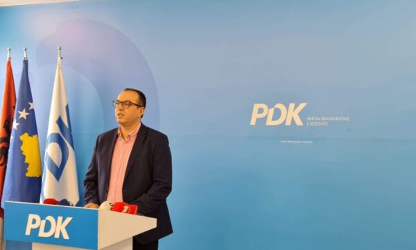 Betim Gjoshi: Nuk do të garoj për deputet por do të jem në teren në mbështetje të Bedri Hamzës