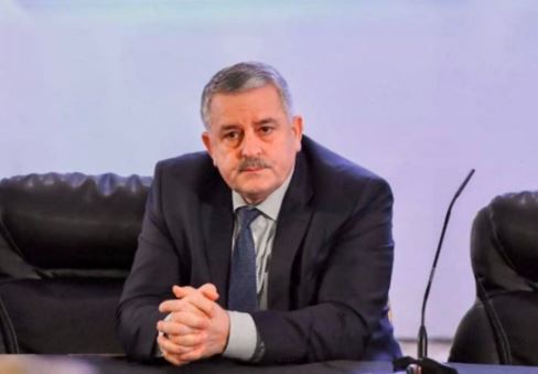 Veliu reagon pasi nuk u përfshi në listën e kandidatëve nga LDK-ja