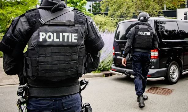 Policia holandeze arrestohet një sirian, dyshohet se po planifikonte sulm diku në Evropë