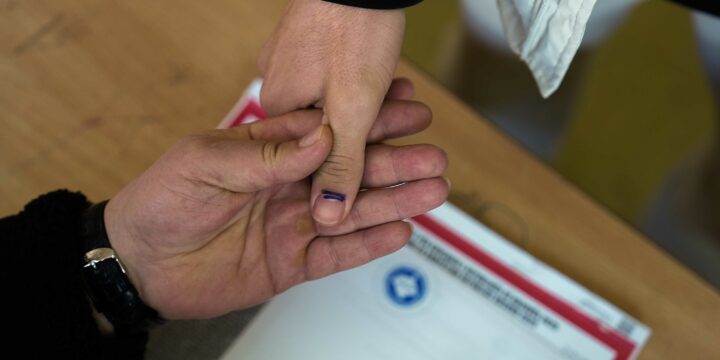 KQZ lejon votimin në përfaqësitë diplomatike me dokumente të skaduara të Kosovës