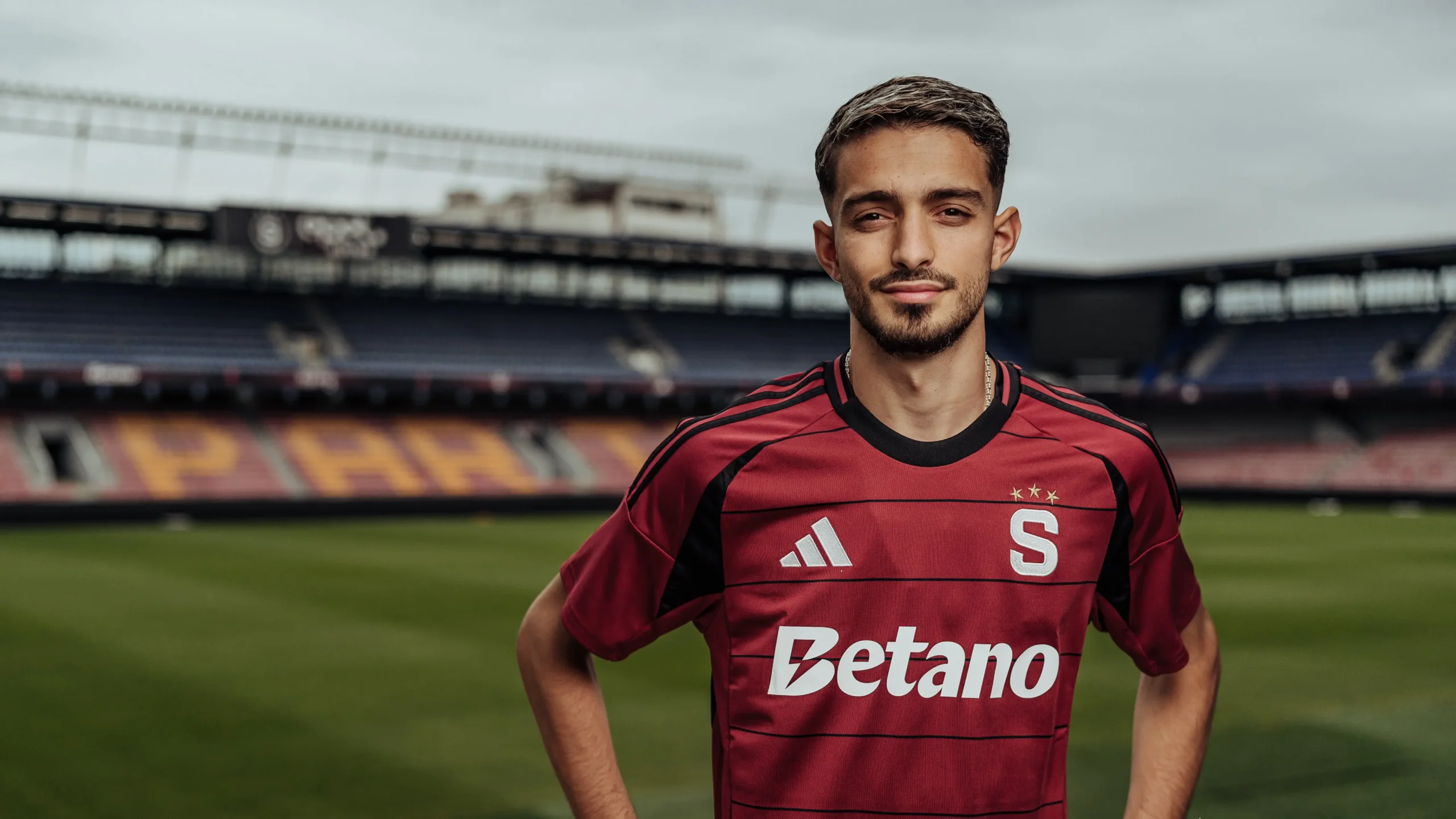 West Ham United ndjek nga afër sulmuesin kosovar, Albion Rrahmani