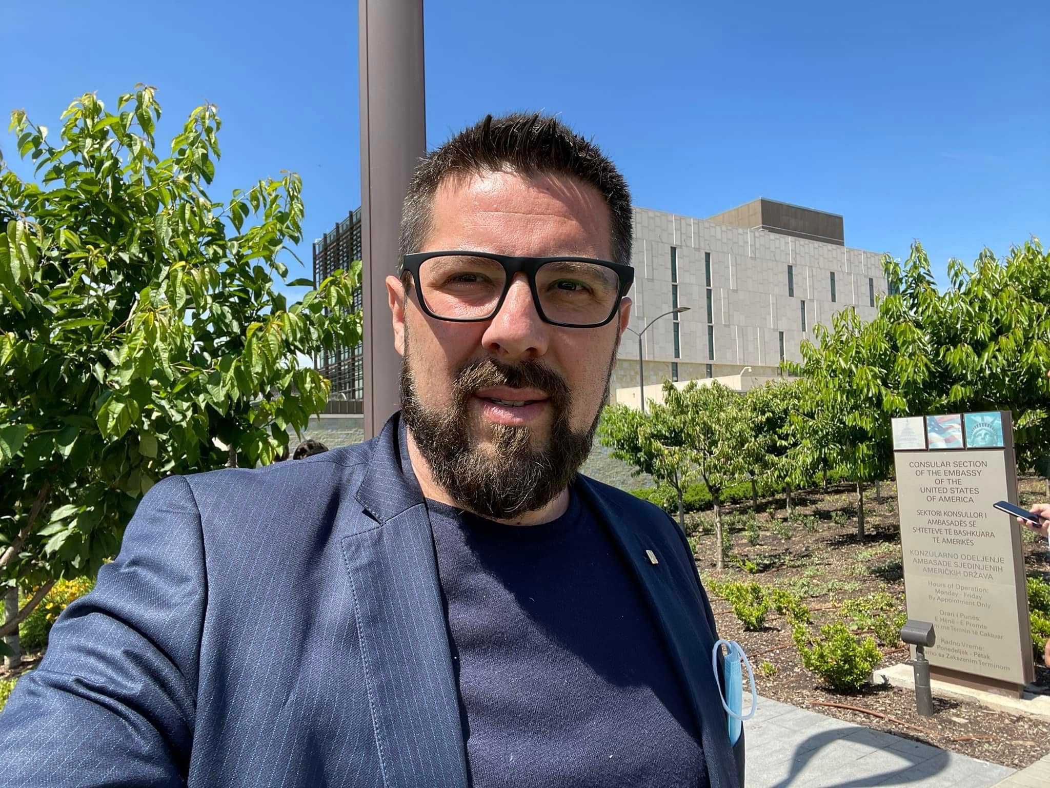 Dardan Krasniqi: Shteti ndau 20 mijë euro për Adelina Ismailin, ndërkaq për veteranët as mirënjohje