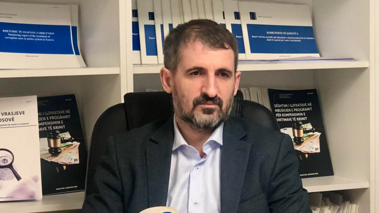 Miftaraj kritikon VV-në: “Mos lëshoni pe pa e vjedhur mirë shtetin që e keni marrë të gatshëm”