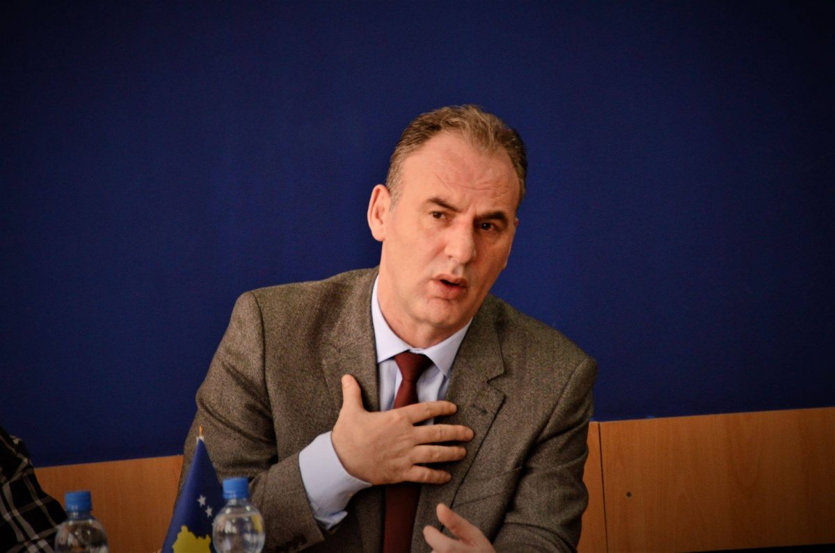 Limaj në konferencë të jashtëzakonshme sonte