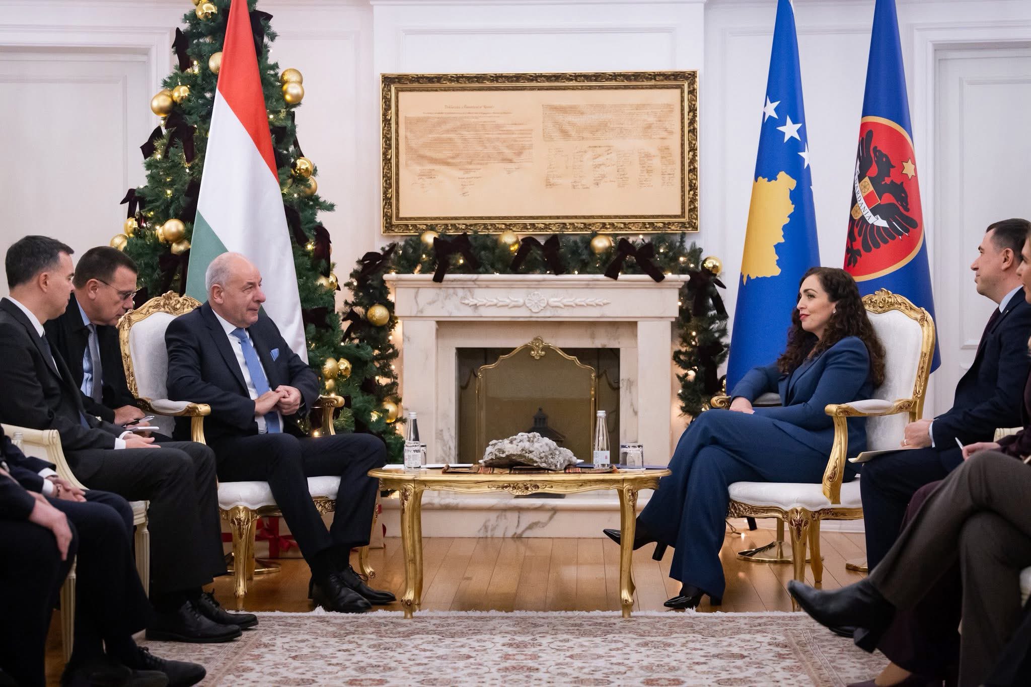 Presidenti hungarez pas vizitës në Kosovë: Stabiliteti në BP parakusht për stabilitetin e Evropës dhe Hugarisë