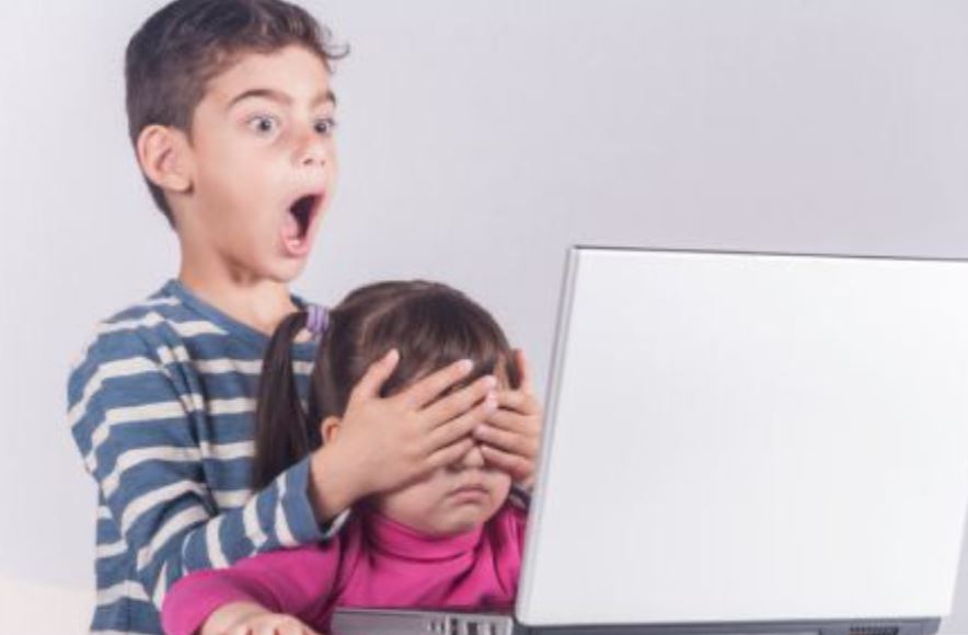 Gjermania po përgatit rregulla të rrepta për mediat sociale, qasja e fëmijëve mund të kufizohet