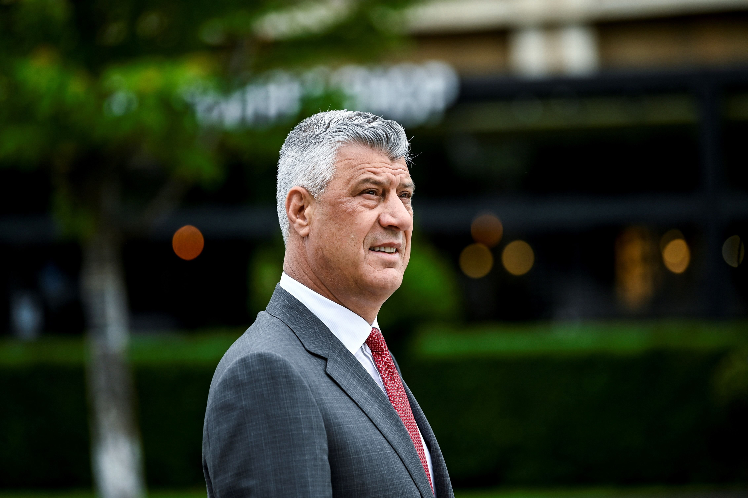 Edhe pse dëshmitarët kanë përfunduar, Hashim Thaçit i vazhdohet paraburgimi