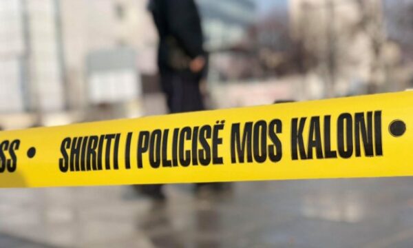Vetaksident në Greme të Ferizajt, vdes pasagjeri që ishte në veturë