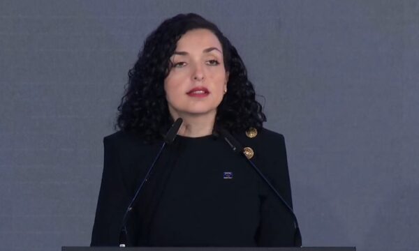 Dita e Veteranit, Osmani: Përulemi para burrave dhe grave që u ngritën kur liria ishte vetëm një ëndërr