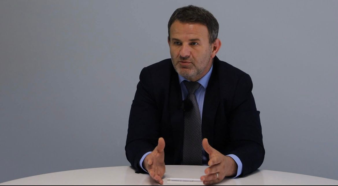 Bashkimi Evropian ndërmjet presionit gjeopolitik amerikan dhe atij rus