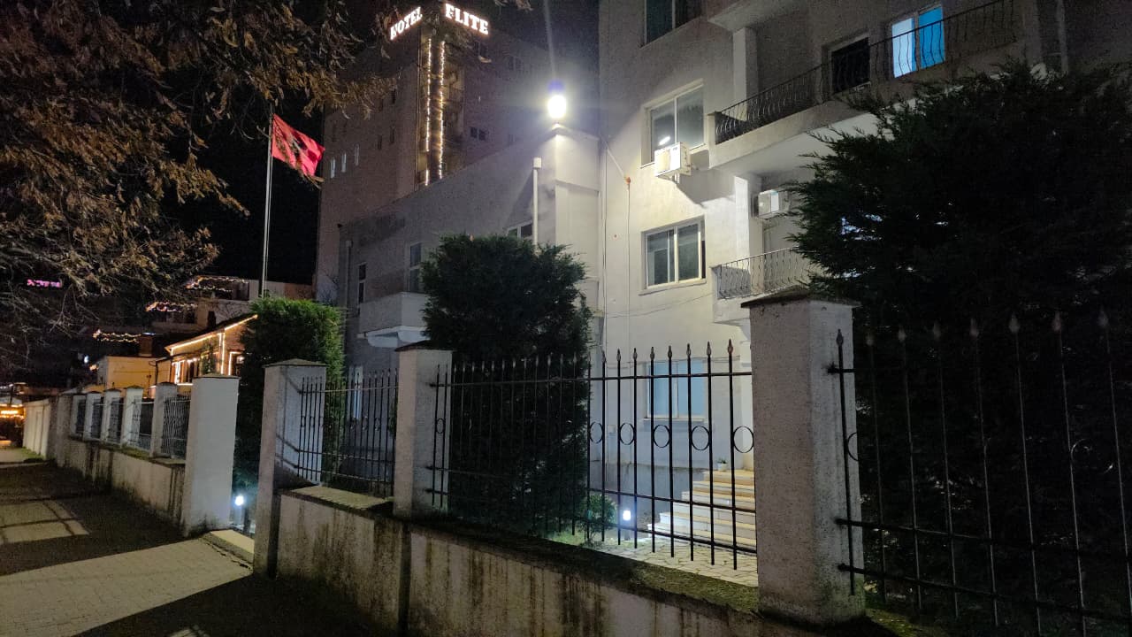 E rëndë në Pogradec, e mitura përdhunohet nga 67-vjeçari dhe mbetet shtatëzanë – arrestohet i dyshuari