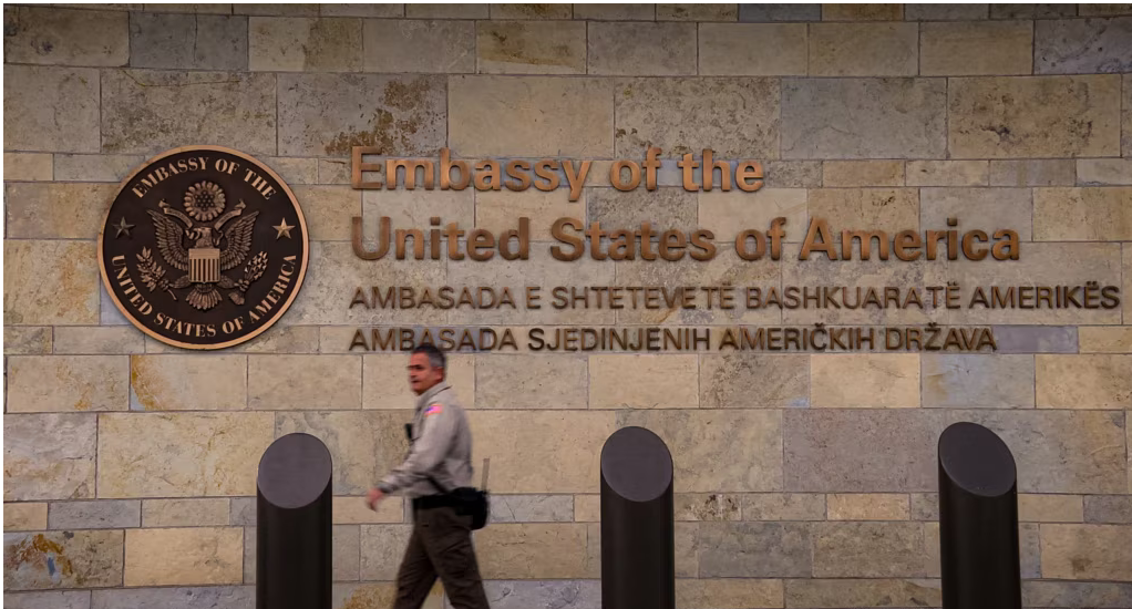 Ambasada amerikane mirëpret bartjen e pushtetit në veri: Presim bashkëpunim paqësor të vazhdueshëm