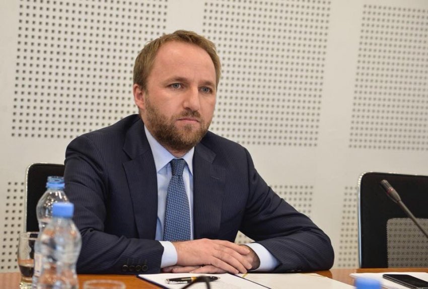 Tahiri alarmon rritje tatimesh dhe çmimesh nga 1 janari: Ta ndalim më 28 dhjetor, duke votuar Bedri Hamzën