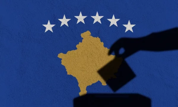 DW: Një vit i humbur për Kosovën, a do t’i japin zgjedhjet fund bllokadës politike?