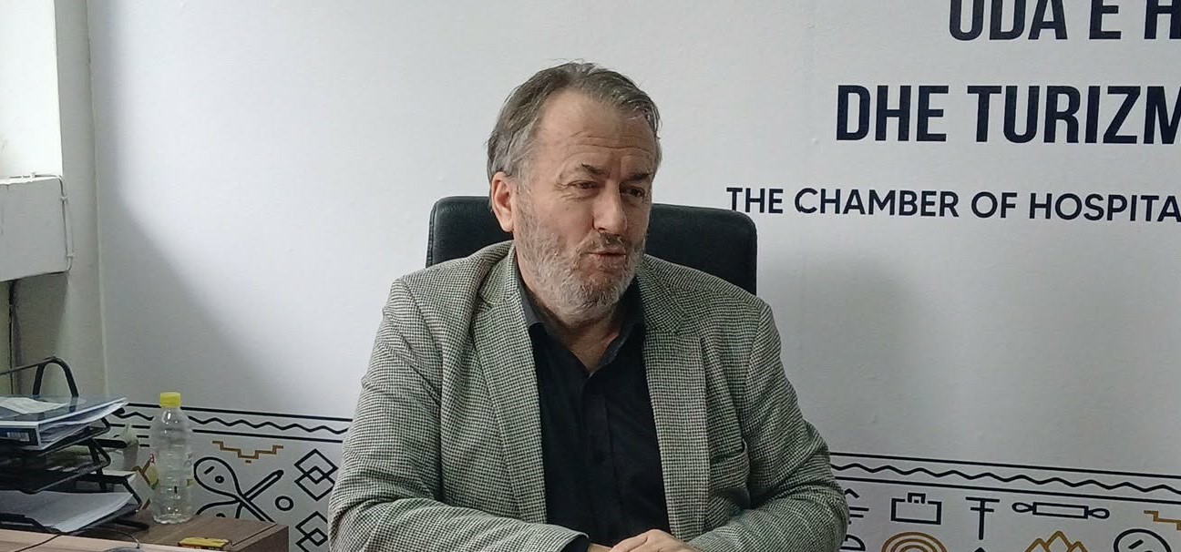 Bizneset drejt mbylljes?Mes vështërsive, sektori privat mban gjallë turizmin në Kosovë
