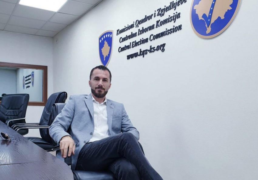 Gashi i bën thirrje Qeverisë që ta ndajë buxhetin e kërkuar nga KQZ-ja për zgjedhjet e 28 dhjetorit